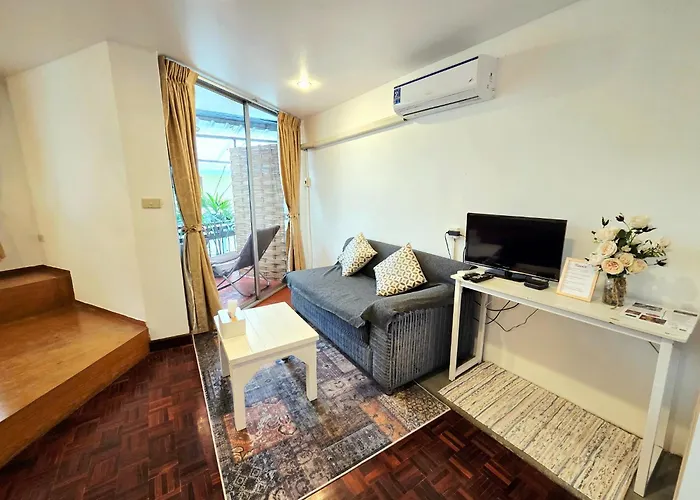 Hostal Home16 Sukhumvit16 *