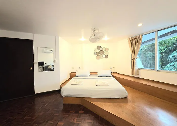 Home16 Sukhumvit16 Bangkok