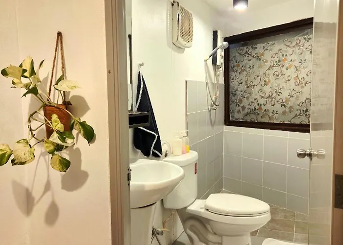Hostal Home16 Sukhumvit16 Bangkok
