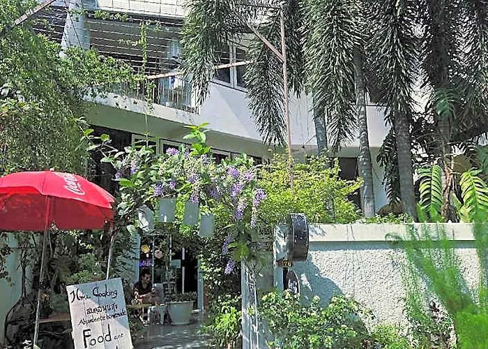 Hostal Home16 Sukhumvit16 Bangkok