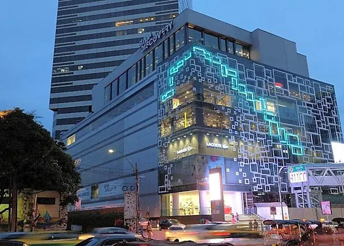 Home16 Sukhumvit16 호스텔