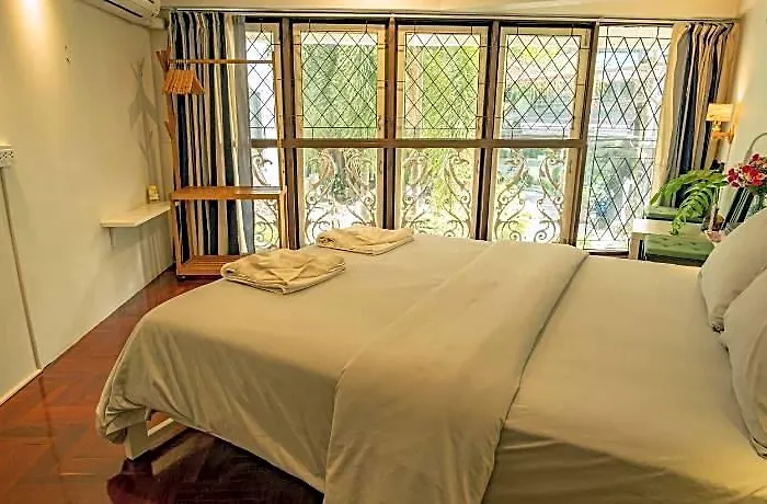 Hostal Home16 Sukhumvit16 *