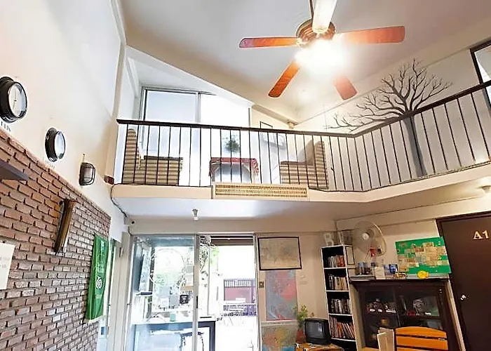 Home16 Sukhumvit16 Hostal Bangkok
