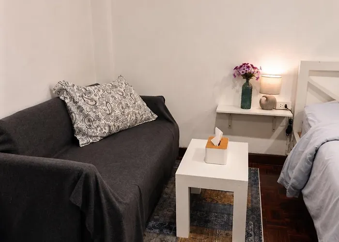 Home16 Sukhumvit16 אכסניה