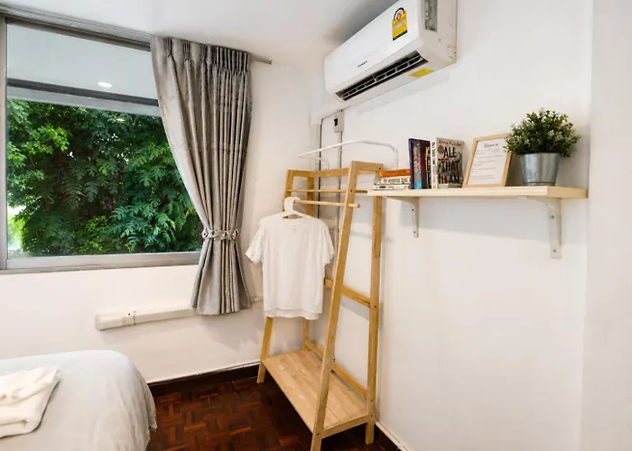 Home16 Sukhumvit16 אכסניה בנגקוק