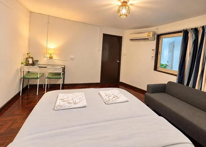 Home16 Sukhumvit16
