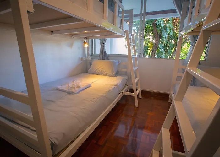 Home16 Sukhumvit16 Bangkok