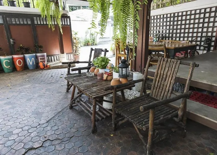 Home16 Sukhumvit16 Hostal *